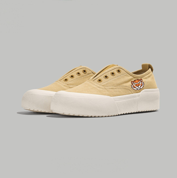 Tiger - Badge Platform Slip - Ons